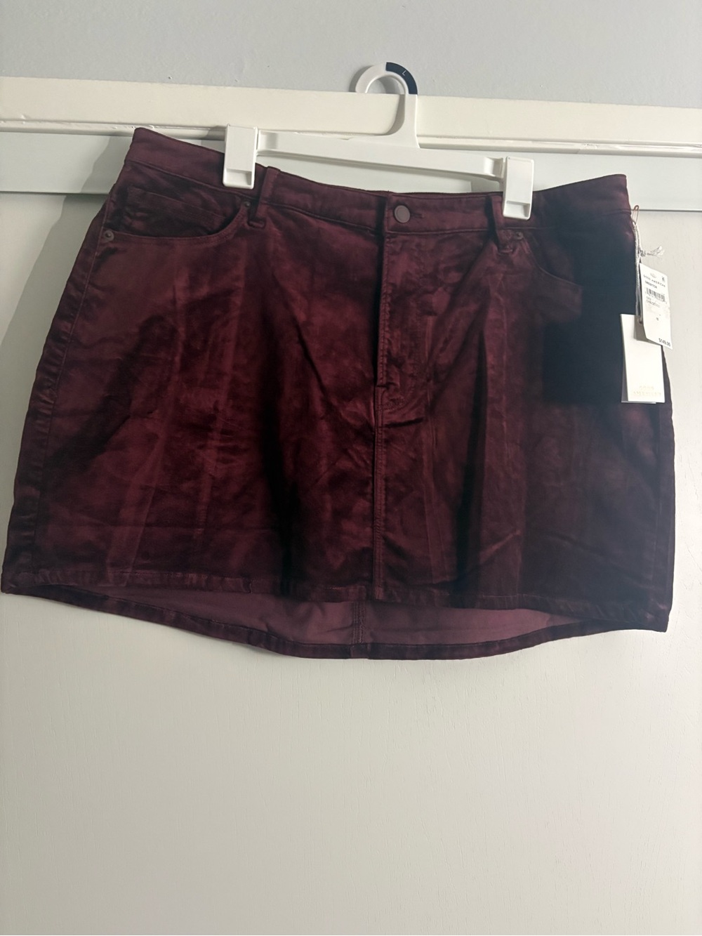 Good American Burgundy Suede-Look Mini Skirt